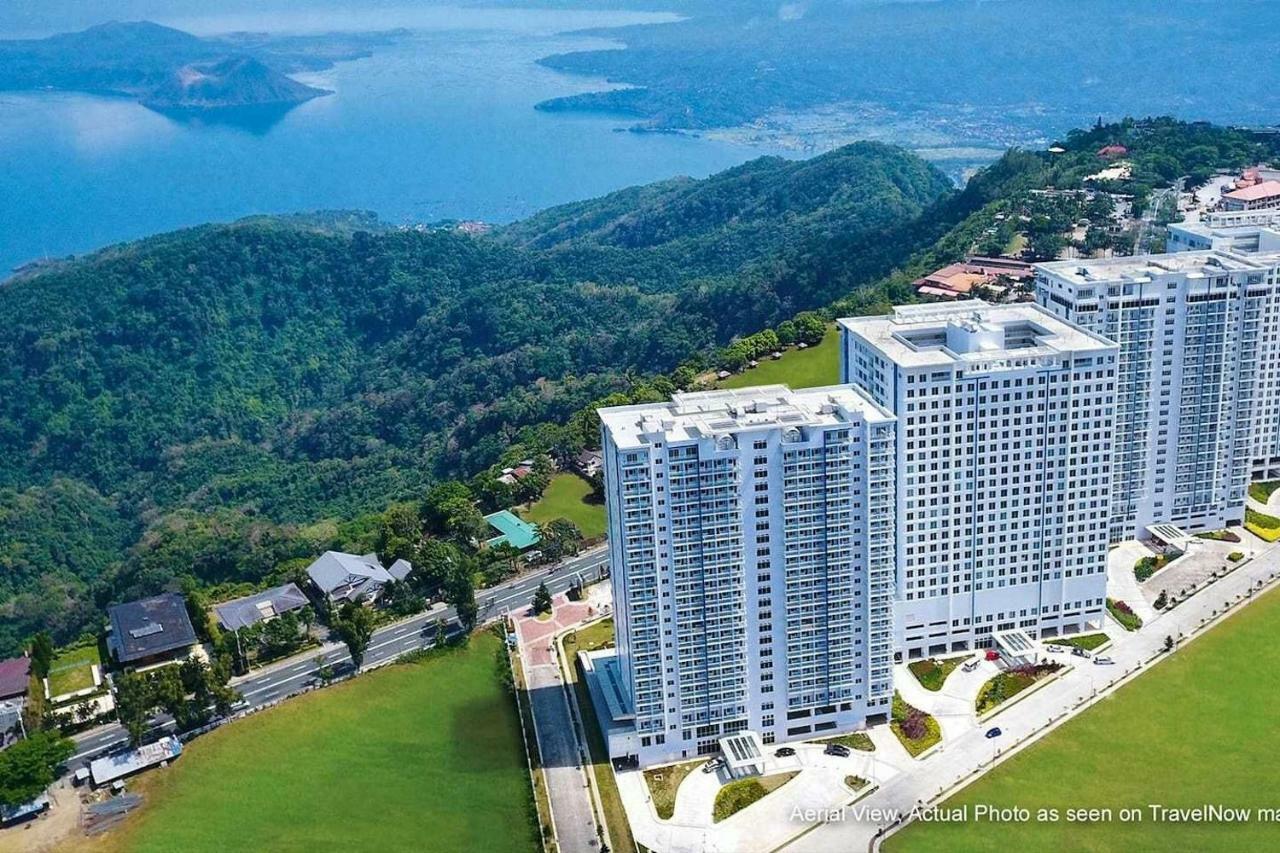 Taal Lake View Wind Residences By Smco Тагайтай Экстерьер фото